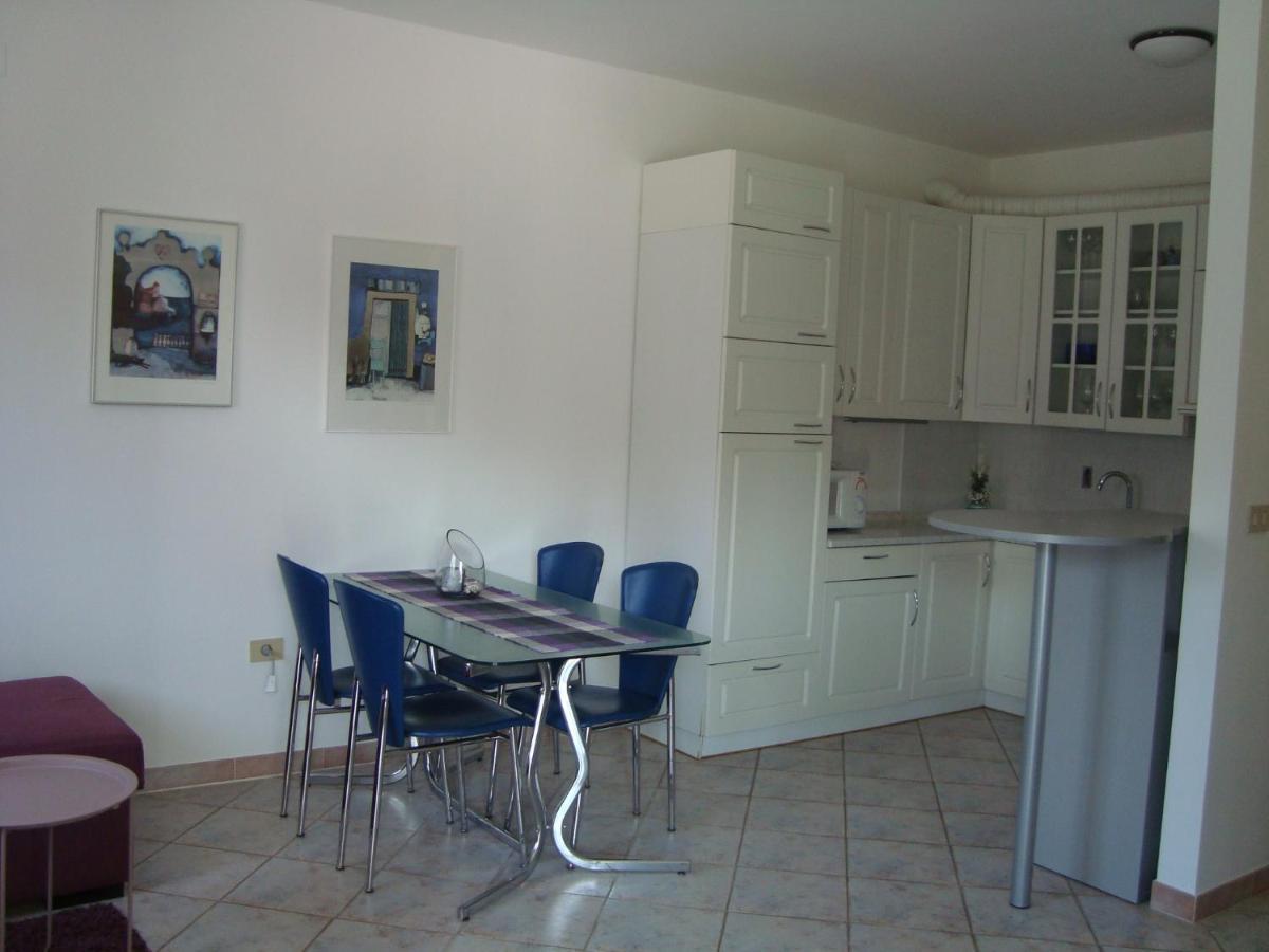Apartman Carmen Crveni Vrh Exterior foto